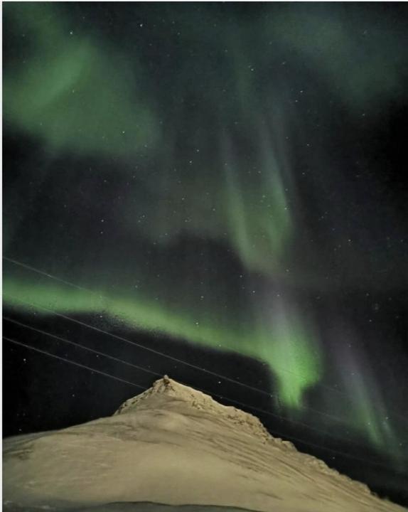 Your Place To Stay In Lofoten At Our Family House! Ballstad Bagian luar foto